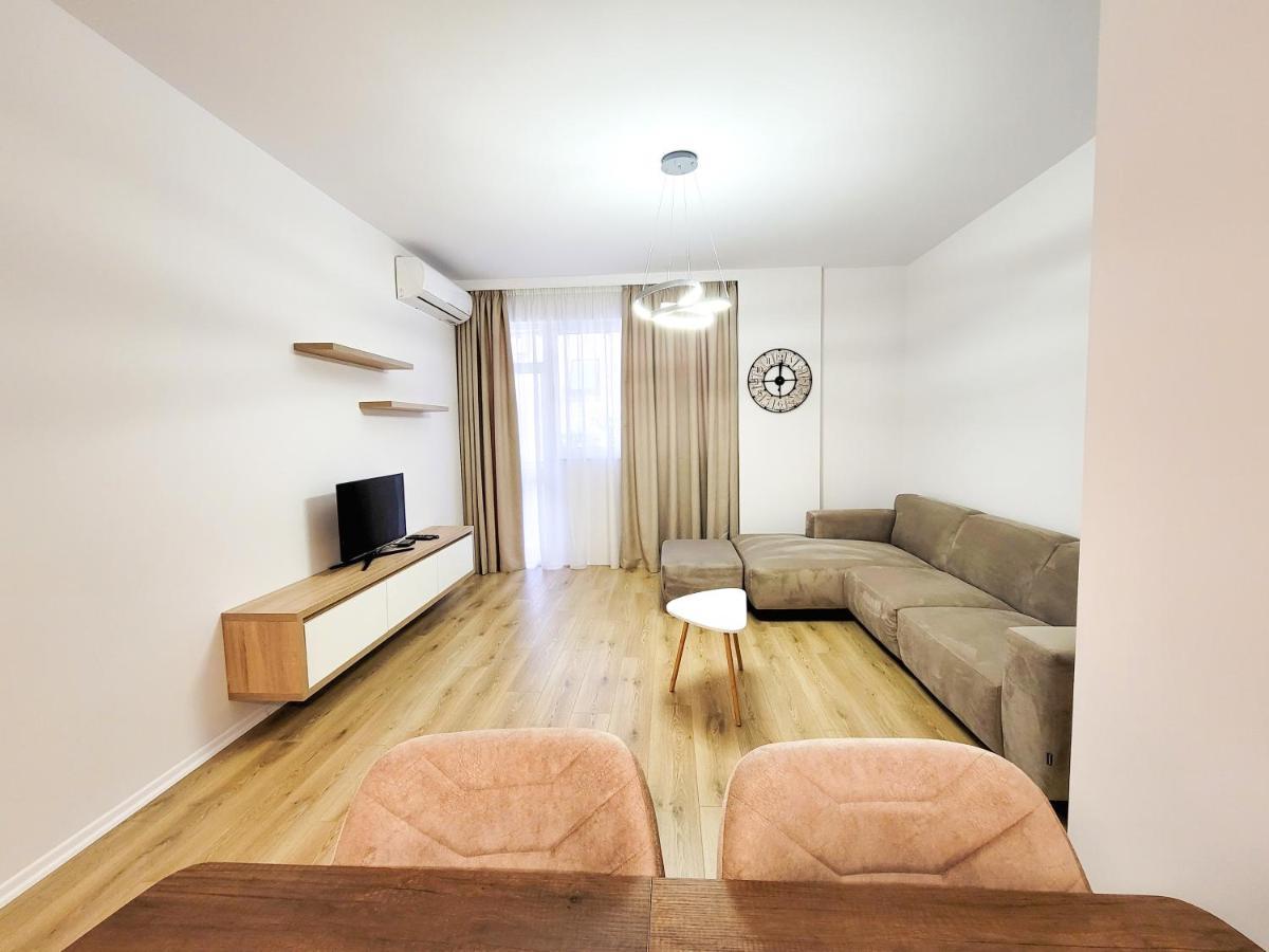 Urban Nest On Boulevard Tirana Exterior photo